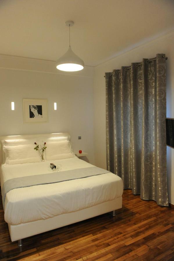 Modern And Cozy Apartment In The Centre Of Афины Экстерьер фото